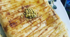 Cream & Honey Feteer