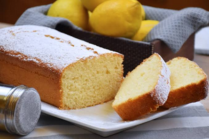 Lemon Plumcake
