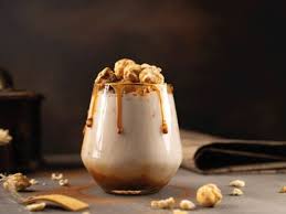 Cashew vanilla juice