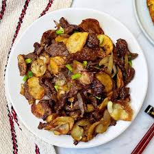 Mayass Beef Slices With Spicy Potatoes