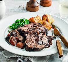 Блюдо с жаренным мясом