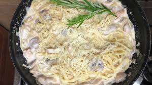 SPAGHETTI CHICKEN WITH MUSHROOM CREAM