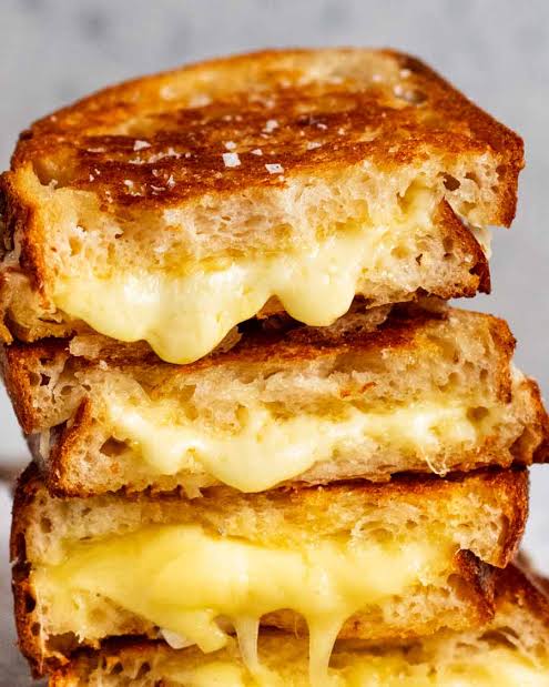 Mixed Cheese Sandwich