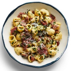 Pastrami Pasta White Sauce