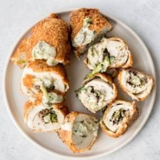Chicken rolls with mushrooms and cheese