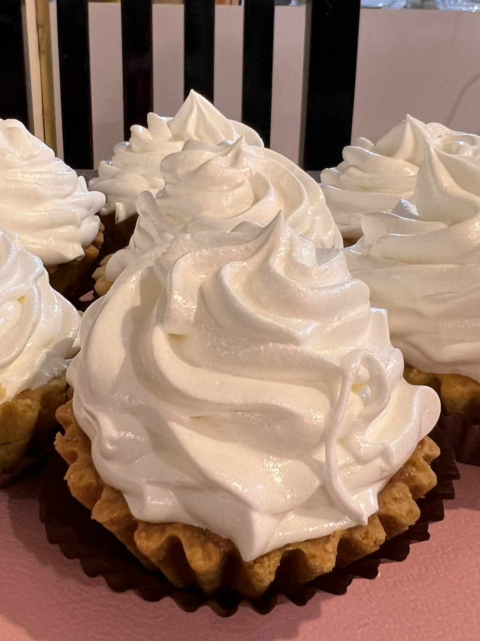 Tart with meringue cream