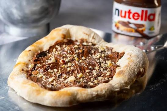Nutella Pizza