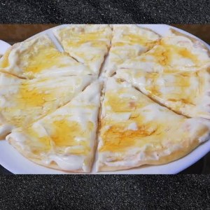 مناقيش لبنة بالعسل