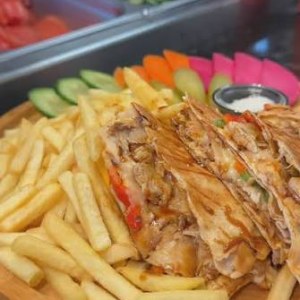 Maria Shawarma syrian bread Chicken