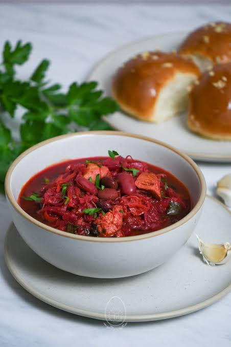 Borscht with chicken