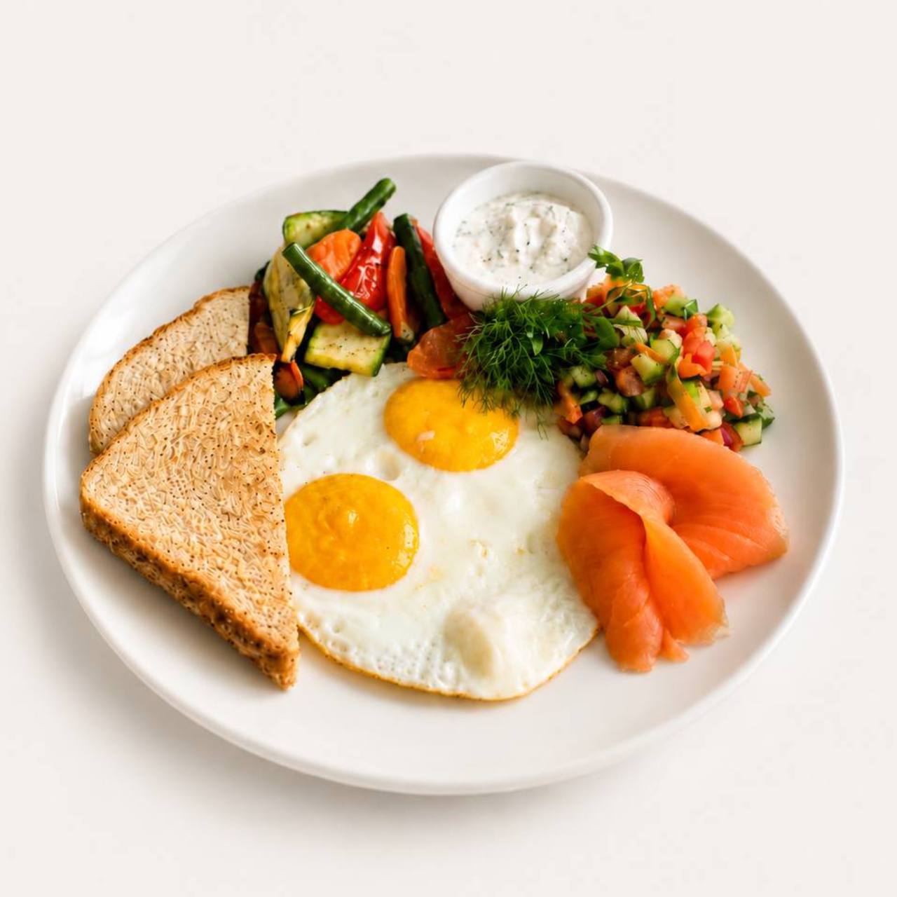 Amphora breakfast with salmon